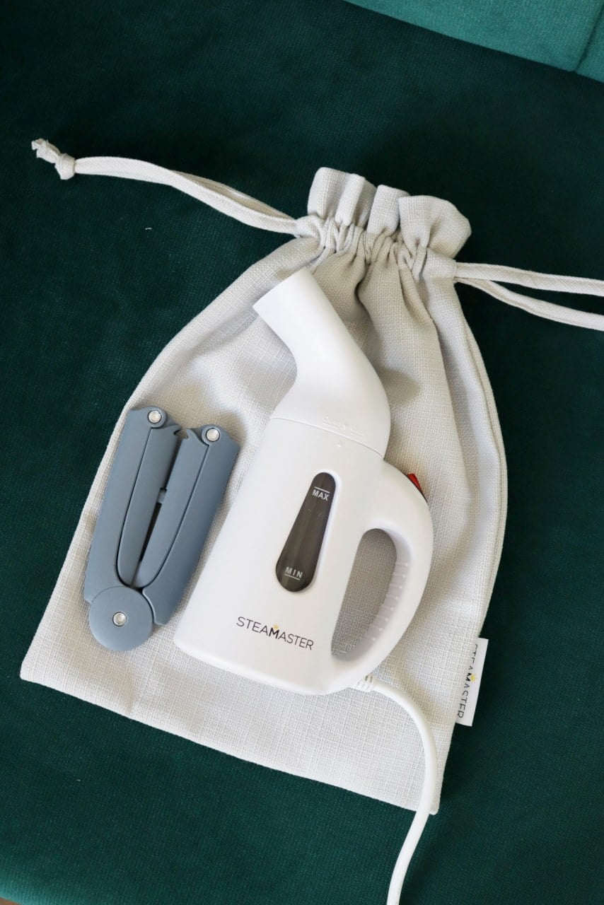 Szybkie prasowanie z mini parownicą SteaMaster
