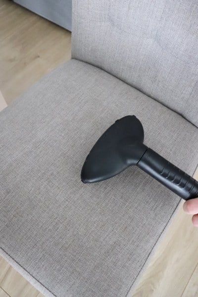 Jak czyścić tapicerowane krzesła